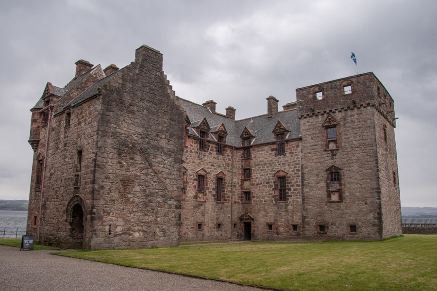 Cartsburn (site of) Castle in Greenock, Renfrewshire Stravaiging